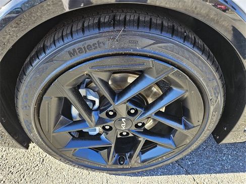 Used 2025 Kia K4 GT-Line Turbo image 19