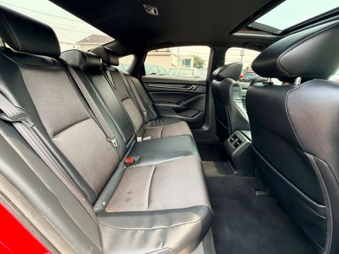 Used 2018 Honda Accord Sport image 20