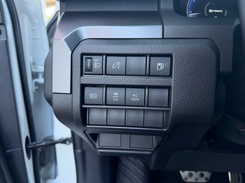 Used 2025 Toyota 4Runner TRD Sport AWD/4WD image 21