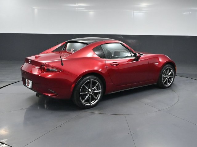 Used 2022 MAZDA MX-5 Miata RF Grand Touring RWD image 4
