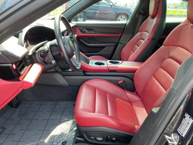 Used 2021 Porsche Taycan RWD image 17