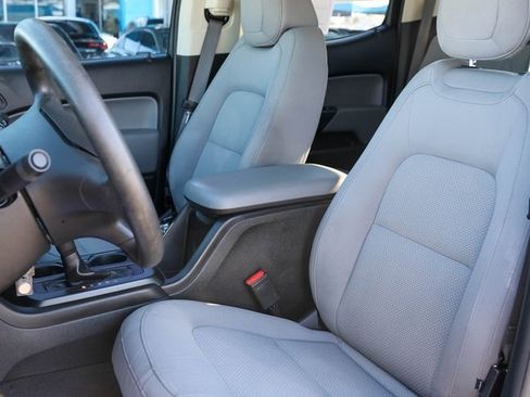 Used 2021 Chevrolet Colorado W/T image 10