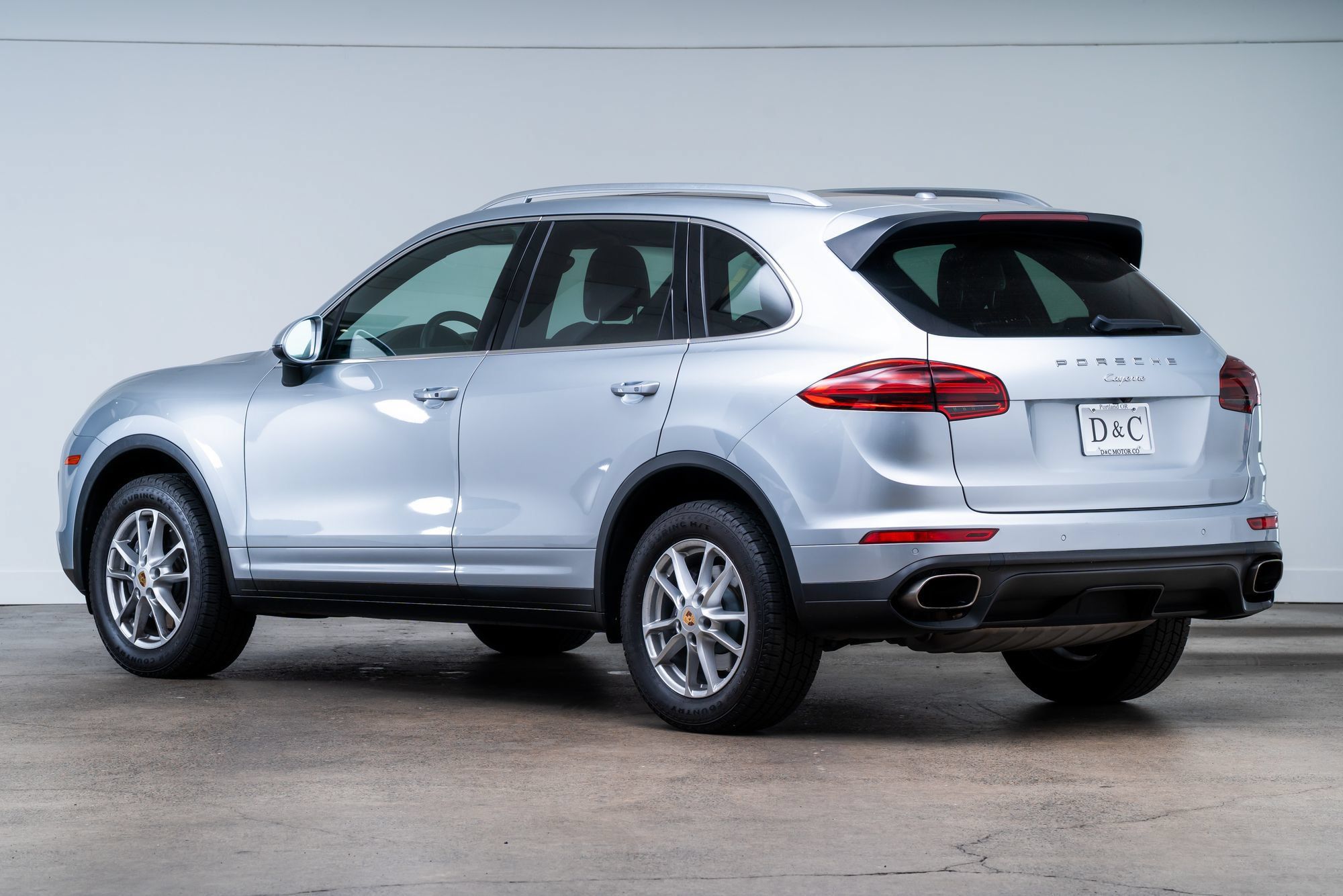 Used 2016 Porsche Cayenne AWD/4WD image 4