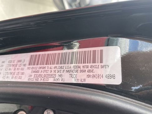 Used 2019 RAM 2500 Laramie image 11