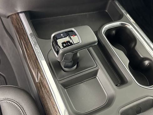 New 2025 GMC Sierra 1500 Elevation w/ Elevation Premium Package image 30