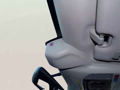 Used 2020 Subaru Forester Limited image 25