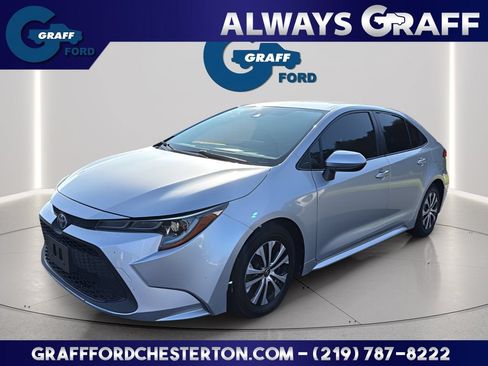 Used 2022 Toyota Corolla LE FWD image 1