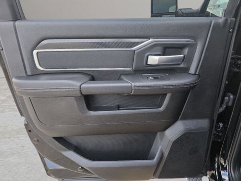 Used 2025 RAM 2500 Big Horn image 33