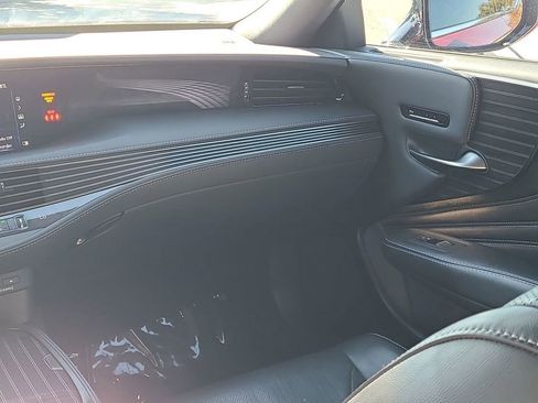 Used 2018 Lexus LS 500 image 23