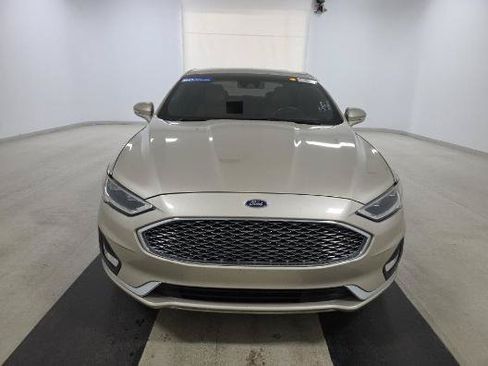 Used 2019 Ford Fusion Titanium FWD image 3