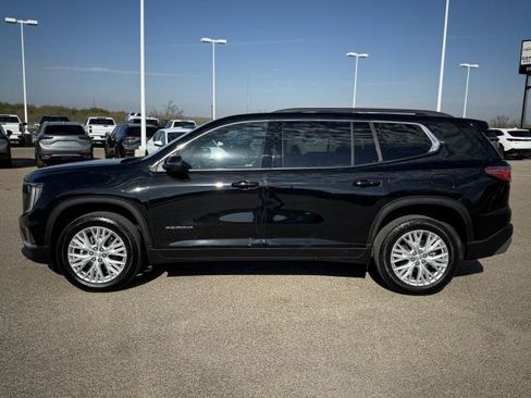 Used 2024 GMC Acadia Elevation image 5