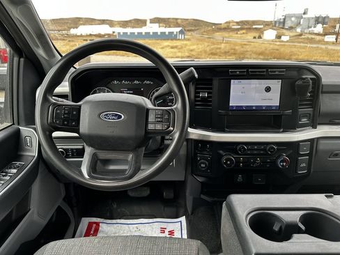 Used 2024 Ford F550 4x4 Crew Cab Super Duty image 12
