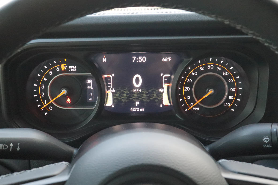 Used 2025 Jeep Gladiator Sport AWD/4WD image 33