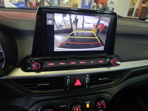 Used 2023 Kia Forte LXS w/ LXS Technology Package FWD image 18