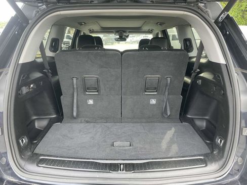 Used 2023 Jeep Grand Cherokee L Limited image 19