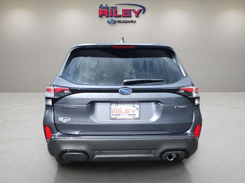 Used 2025 Subaru Forester Touring image 4
