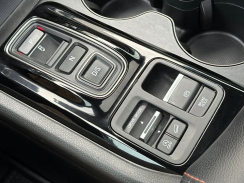 Certified 2024 Honda Pilot TrailSport image 24