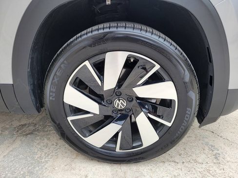 Used 2026 Volkswagen Atlas Cross Sport SE FWD image 14