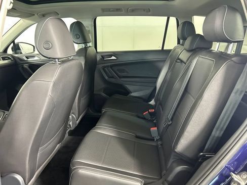 Used 2021 Volkswagen Tiguan SE w/ Panoramic Sunroof Package AWD/4WD image 25