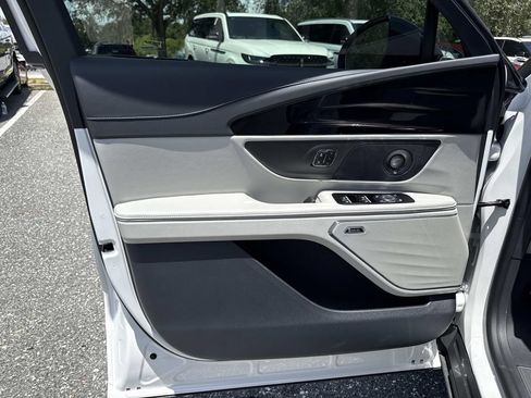New 2026 Lincoln Nautilus Premier w/ Equipment Group 102A AWD/4WD image 18