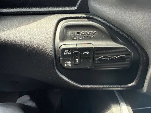 Used 2021 RAM 2500 Big Horn w/ Towing Technology Group AWD/4WD image 13