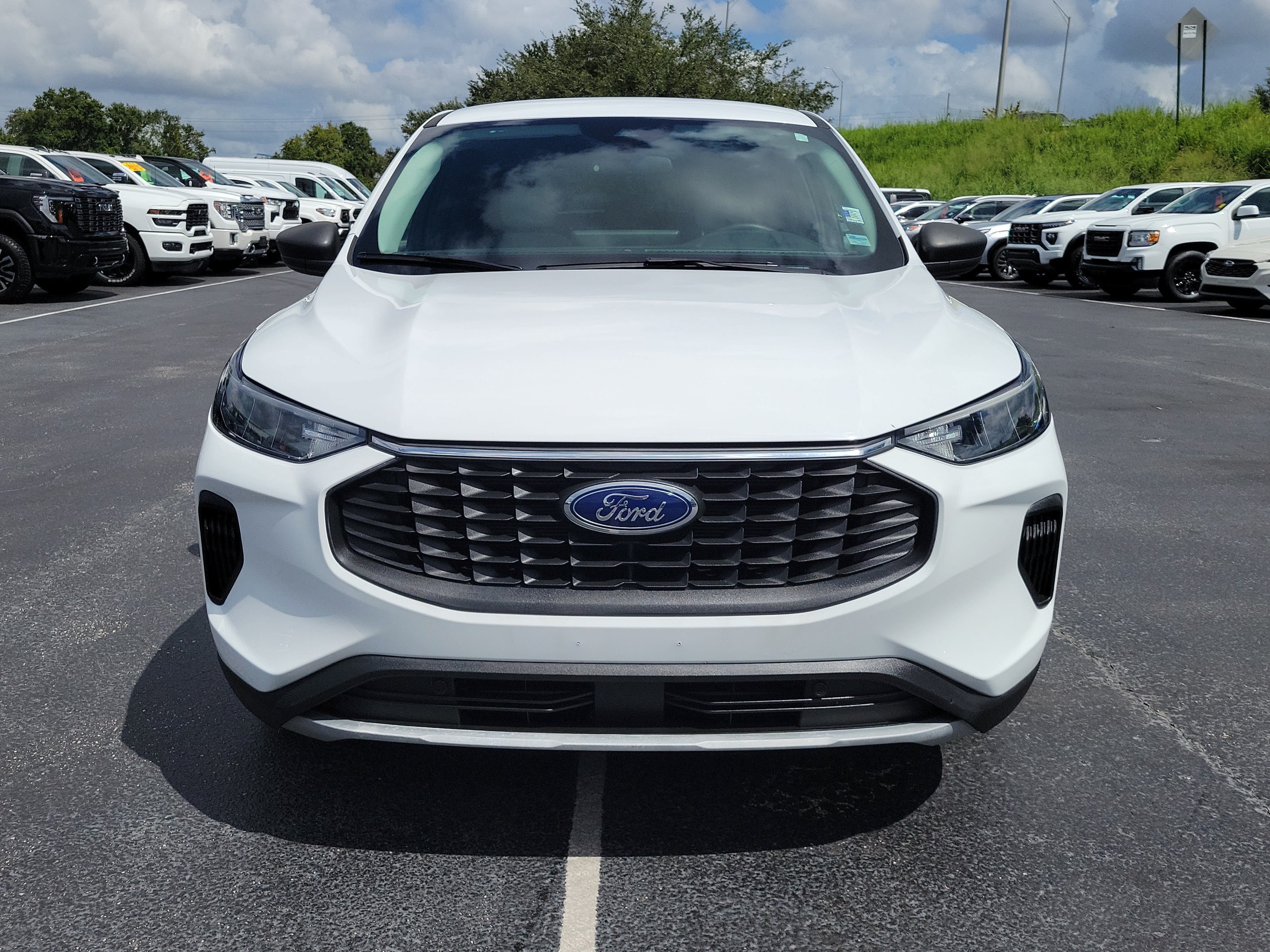 Certified 2023 Ford Escape Active w/ Tech Pack #1 FWD image 2