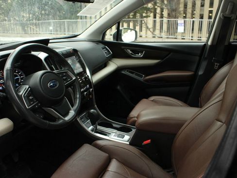 Used 2019 Subaru Ascent Touring w/ Popular Package #2 image 13