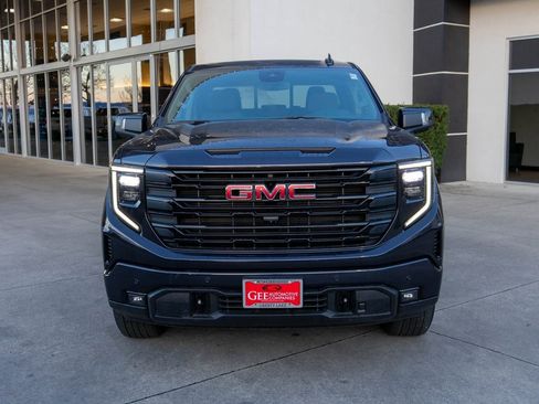 New 2025 GMC Sierra 1500 Elevation w/ Elevation Premium Package image 2
