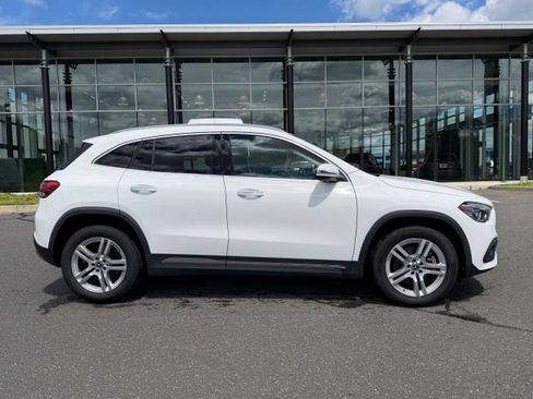 Certified 2022 Mercedes-Benz GLA 250 4MATIC image 8