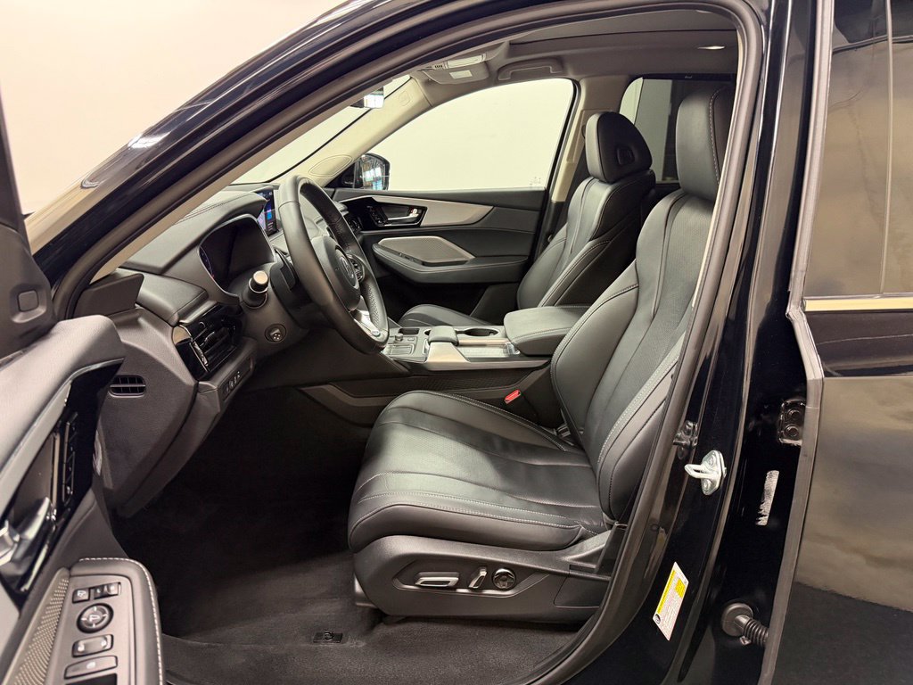Certified 2024 Acura MDX w/ Technology Package AWD/4WD image 15