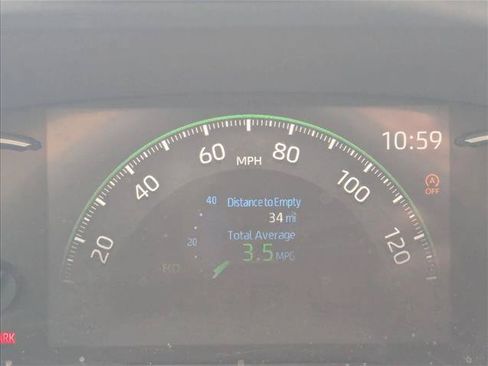 Used 2024 Toyota RAV4 LE FWD image 9