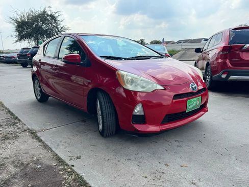 Used 2013 Toyota Prius C Three FWD image 4