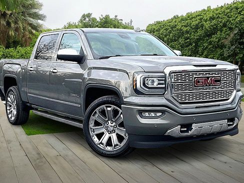 Used 2018 GMC Sierra 1500 Denali w/ Denali Ultimate Package image 11