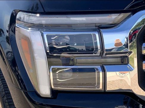 Used 2025 Ford F150 Lariat w/ Equipment Group 501A Mid AWD/4WD image 27