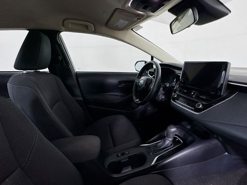 Used 2025 Toyota Corolla LE FWD image 26