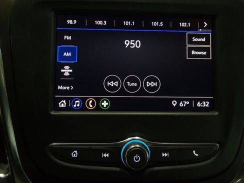 Used 2023 Chevrolet Equinox LT image 25