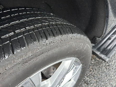 Certified 2021 Chevrolet Tahoe High Country w/ Premium Package image 36