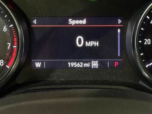 Used 2023 Buick Encore GX Essence w/ Sport Touring Package AWD/4WD image 34