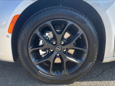New 2026 Chrysler Pacifica Select image 12