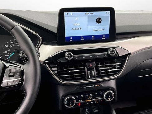 Used 2022 Ford Escape SEL image 6