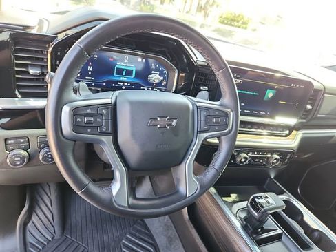 Used 2023 Chevrolet Silverado 1500 RST AWD/4WD image 16
