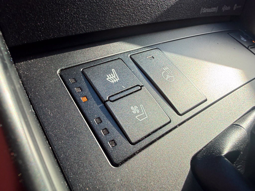 Used 2022 Lexus IS 350 F Sport w/ Accessory Package RWD image 23