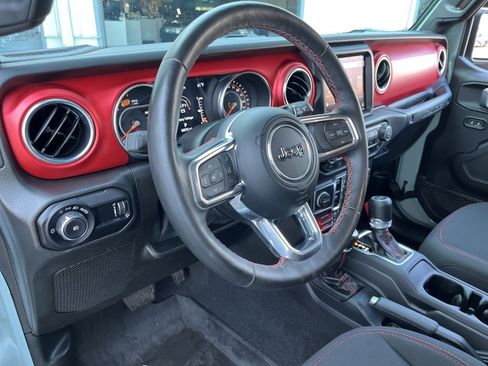 Used 2023 Jeep Wrangler Unlimited Rubicon w/ Dual Top Group image 26