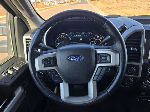 Used 2019 Ford F150 Lariat image 27