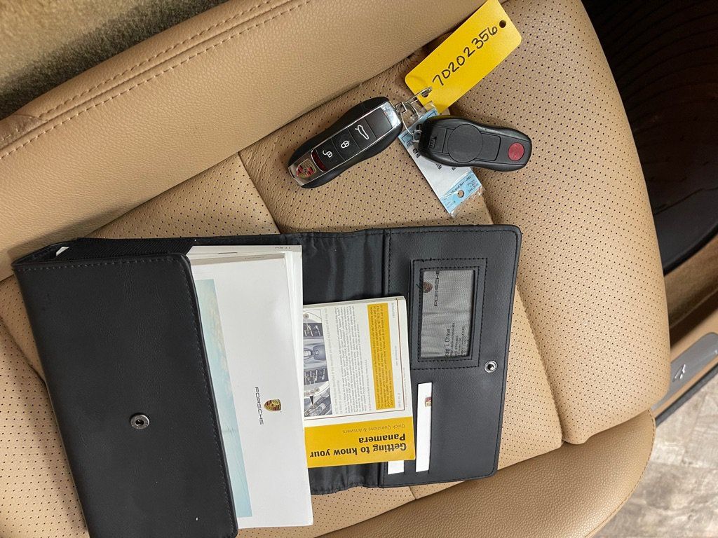 Used 2014 Porsche Panamera image 28