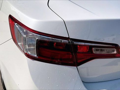 Used 2017 Acura ILX FWD image 36
