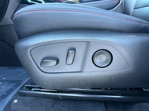 Used 2025 Chevrolet Traverse Z71 AWD/4WD image 26