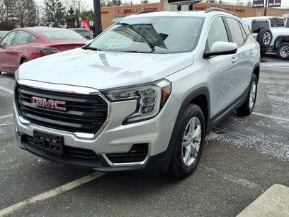 Used 2022 GMC Terrain SLE w/ Driver Convenience Package