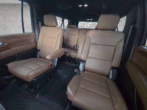 Used 2022 Chevrolet Suburban High Country w/ Max Trailering Package image 22