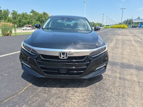 Used 2020 Honda Accord Touring image 3